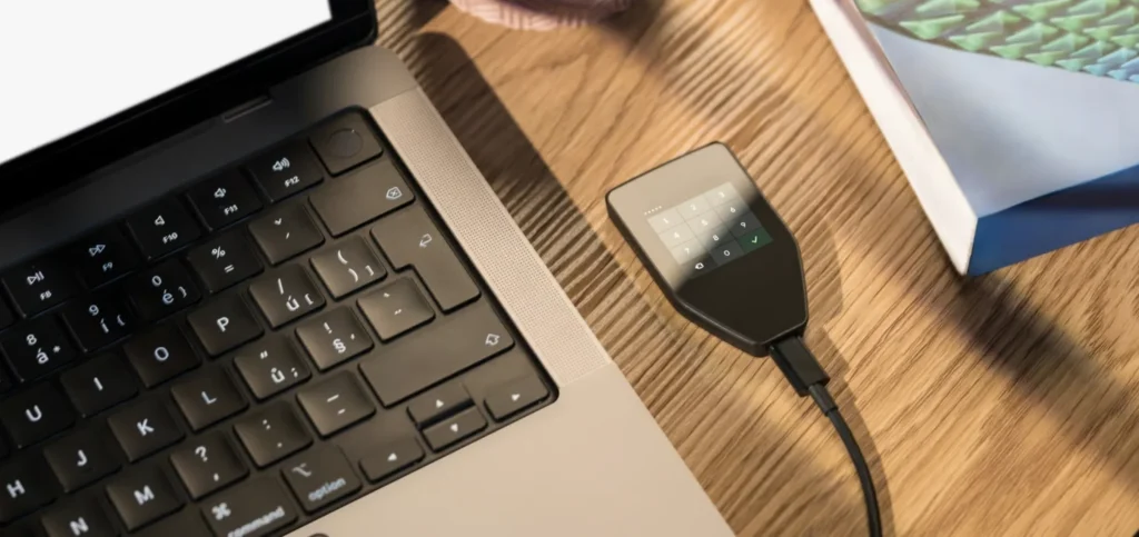 trezor-safe5-review