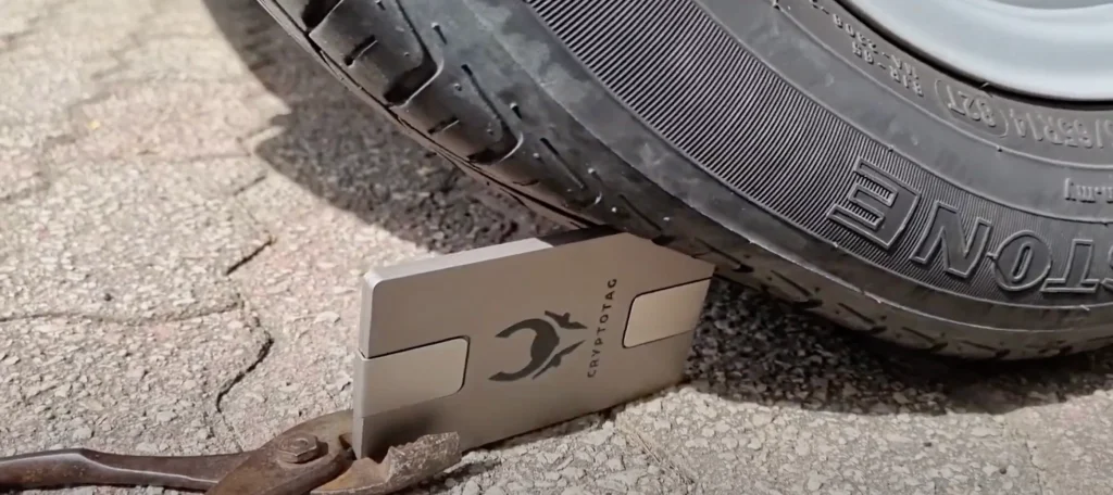 Cryptotag-Zeus-Review.-Design-Durability-scaled