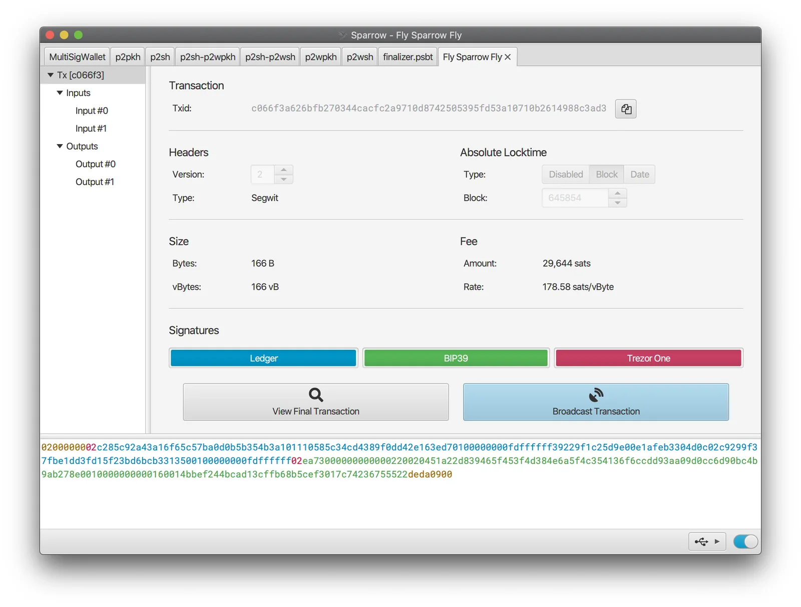 Sparrow Wallet signing screen showing the options for software, USB and airgapped hardware wallet signing
